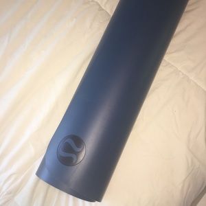 NEW Lulu Lemon Yoga Mat - Reversible 5mm